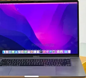 New Laptop Apple MacBook 32GB Intel Core I9 SSD 512GB