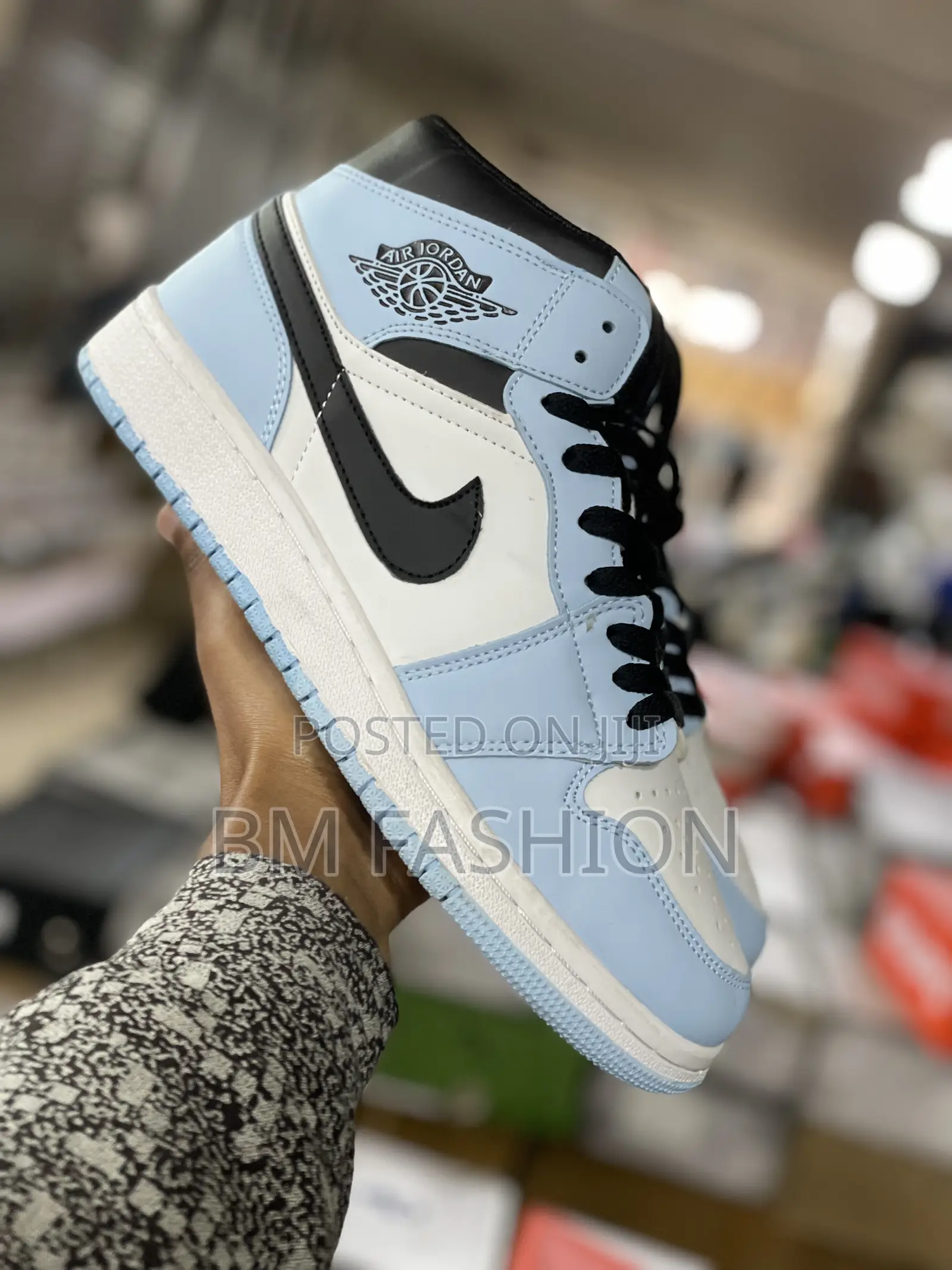 Jordan 1 Chicago Blue Brand New Mens Sneakers