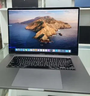 New Laptop Apple MacBook 32GB Intel Core I9 SSD 512GB