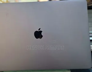 New Laptop Apple MacBook 32GB Intel Core I9 SSD 512GB