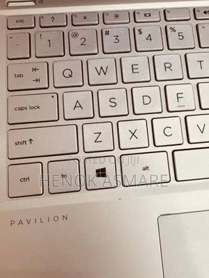 New Laptop HP Pavilion 15 8GB Intel Core I5 SSD 256GB