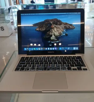New Laptop Apple MacBook 2012 4GB Intel Core I5 SSD 256GB