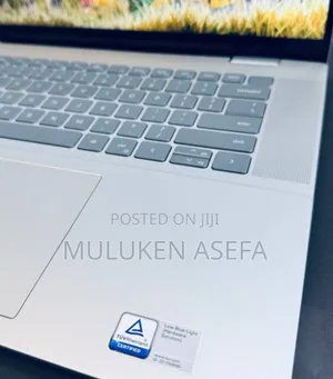 New Laptop Dell Inspiron 16 5620 16GB AMD Ryzen 5 SSD 512GB