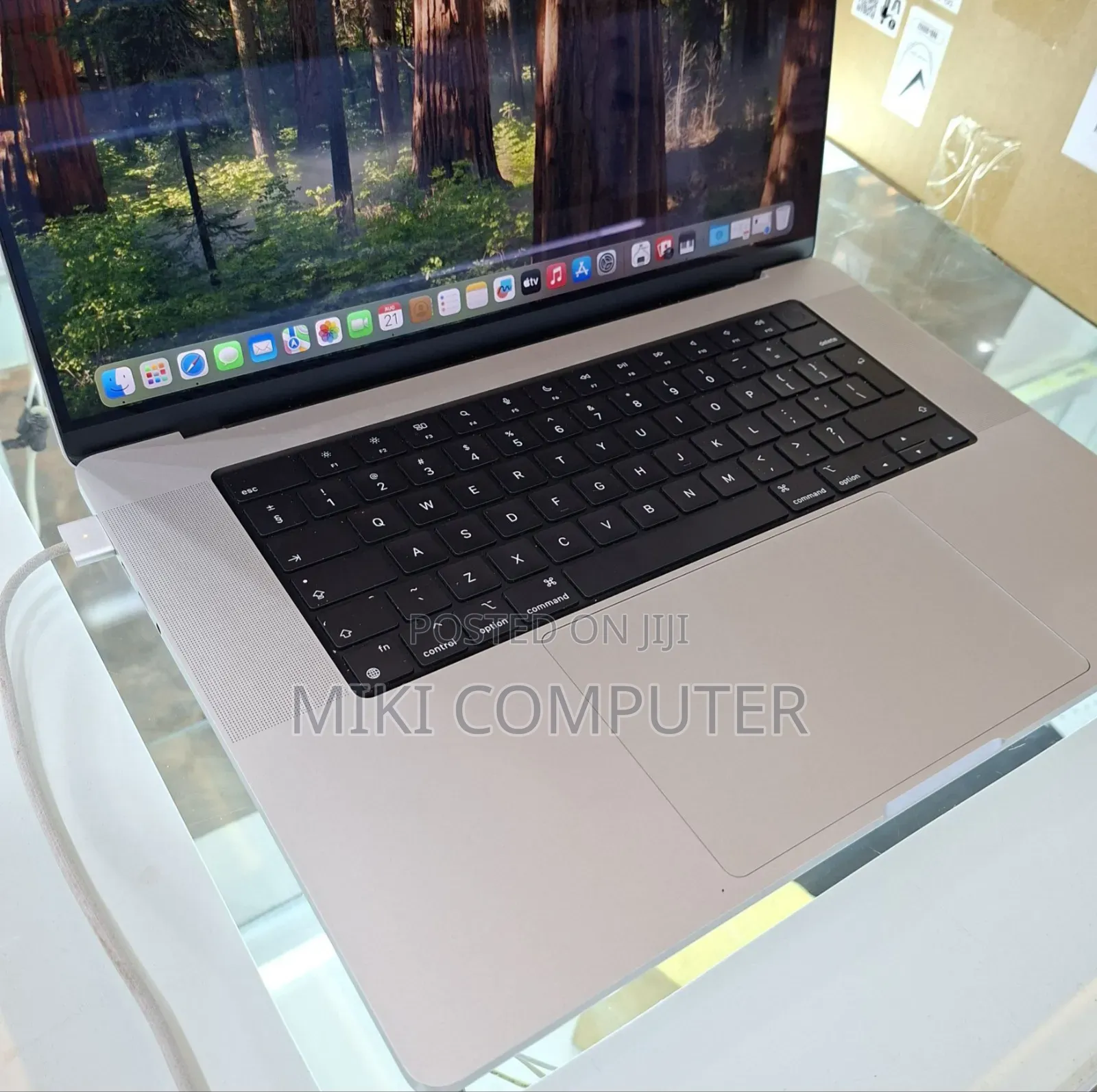 New Laptop Apple MacBook Pro M1 16GB Intel SSD 1T