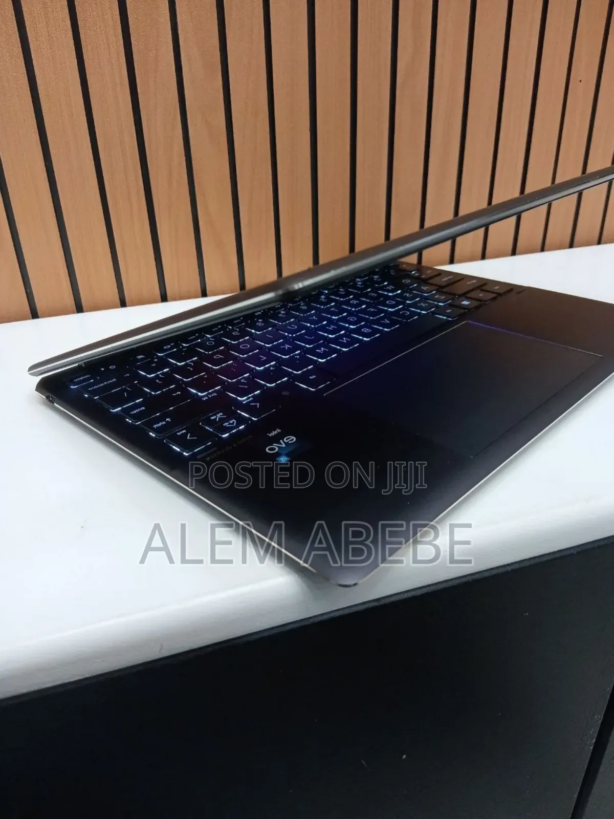 New Laptop HP Spectre 16GB Intel Core I7 SSD 1T