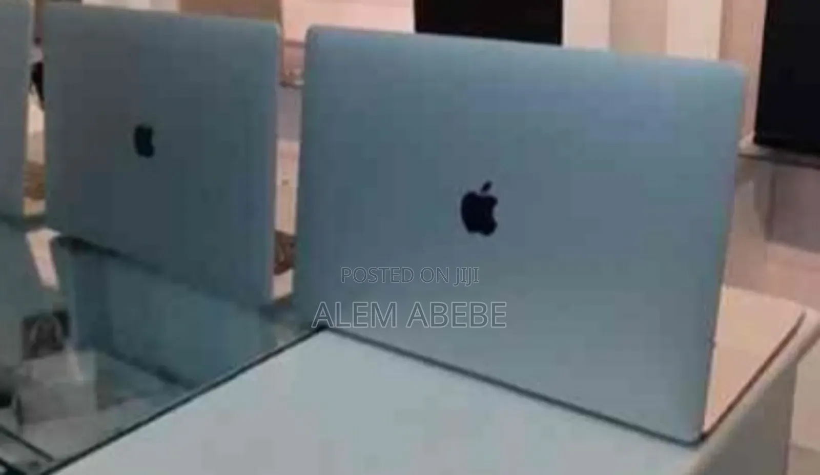 New Laptop Apple MacBook Pro 2017 16GB Intel Core I7 SSD 256GB