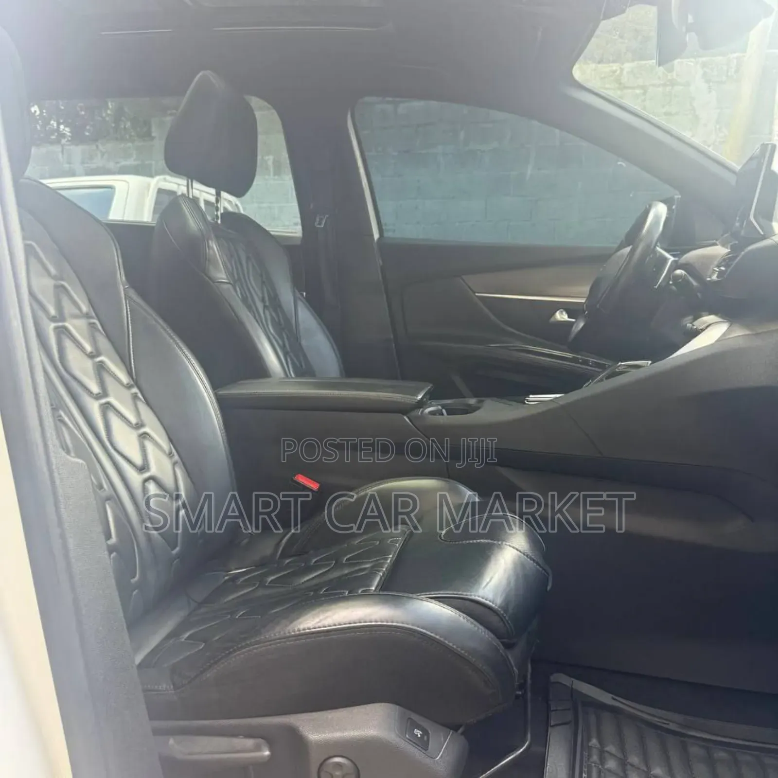 Peugeot 5008 2022 White