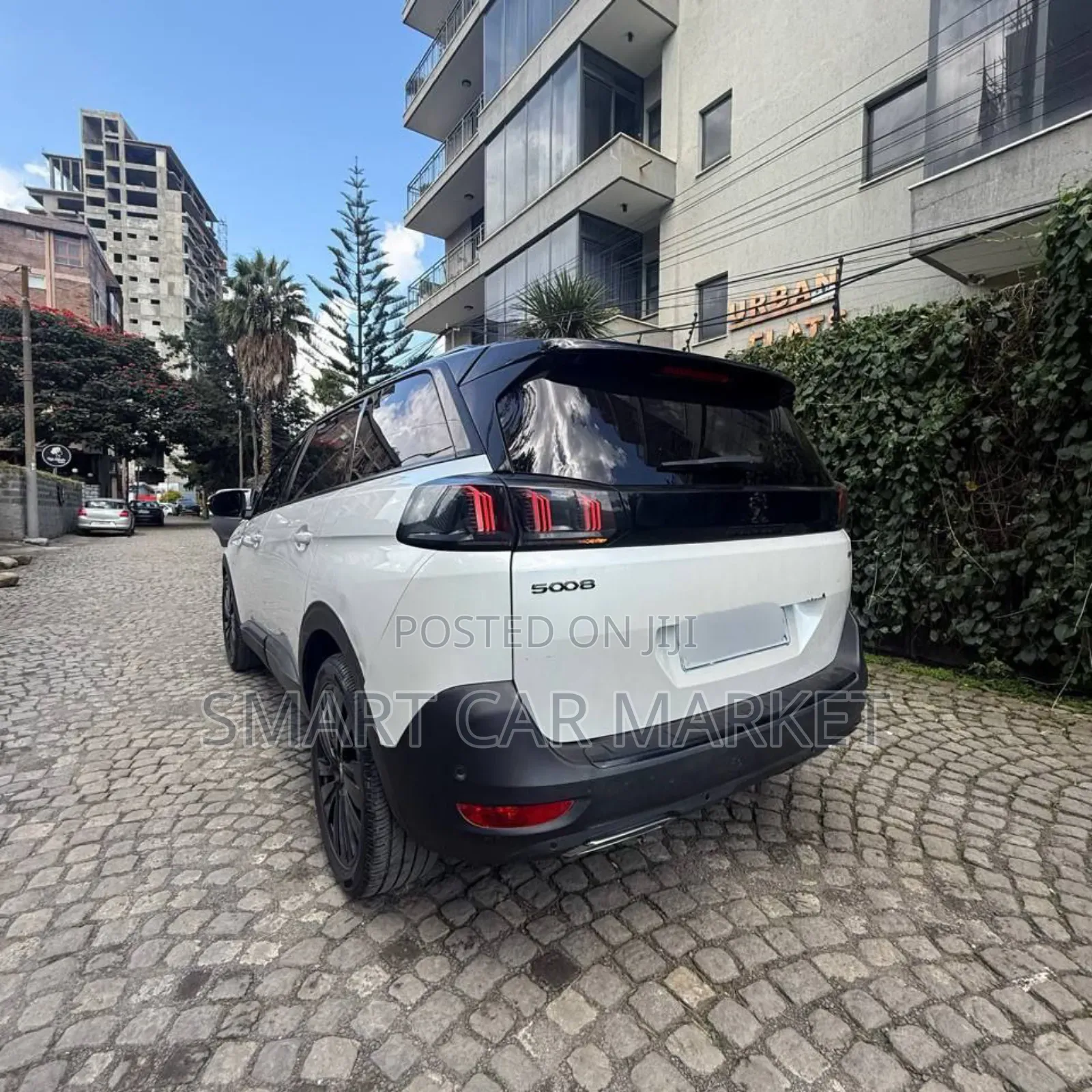 Peugeot 5008 2022 White