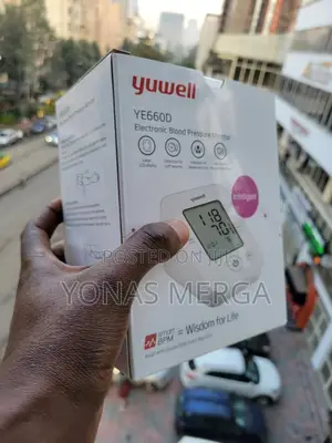 Photo - Automatic Blood Pressure Monitor嗨1bp Monitor鬮፹blood Pressure Monitor