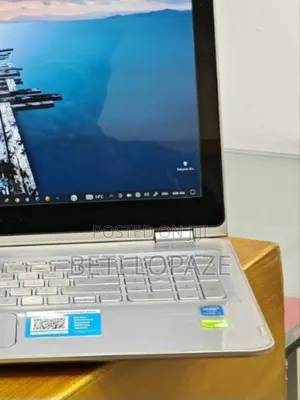 New Laptop HP Envy X360 8GB Intel Core I7 SSD 500GB