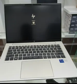 New Laptop HP EliteBook 830 G8 16GB Intel Core I7 SSD 512GB