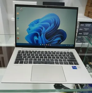 New Laptop HP EliteBook 830 G8 16GB Intel Core I7 SSD 512GB