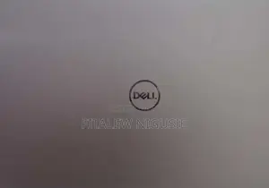 New Laptop Dell Precision 15 3520 16GB Intel Core I7 SSD 512GB