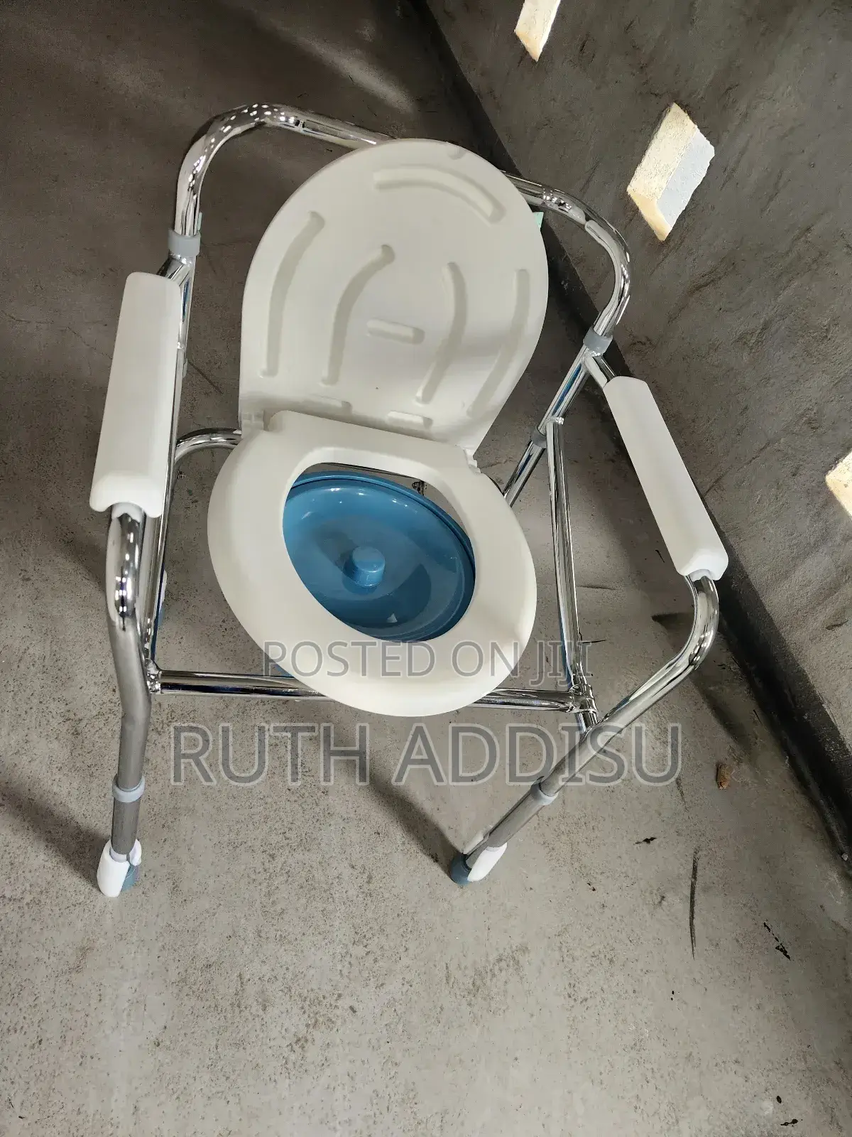 Commode Chair瞞著commode Chair峻險toilet Chair外出poty Chair鳵我toilet Chair