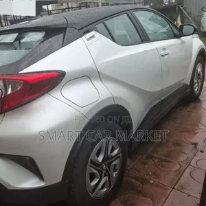 Toyota C-HR 2022 White