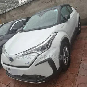 Toyota C-HR 2022 White