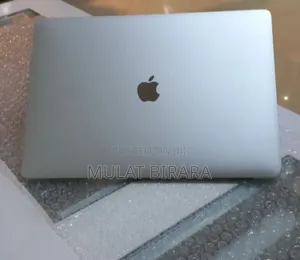 New Laptop Apple MacBook Pro 2017 16GB Intel Core I7 SSD 256GB