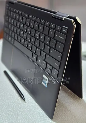 Photo - New Laptop HP Spectre 16GB Intel Core i7 SSD 1T