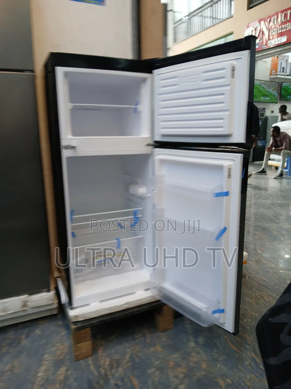 Eurolux Refrigerator 233l