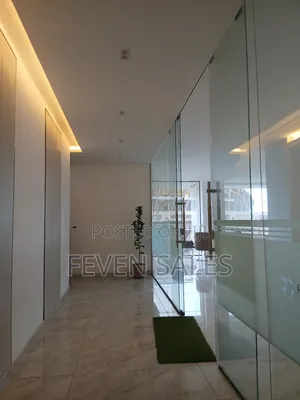 Photo - ለንግድ ተመራጭ እና ምቹ በሆነችዉ ቦሌ ለመጠናቀቅ ቀናቶች የቀሩትን ሱቃችን በታላቅ ቅናሽ እየሸጥን እንገኛለን