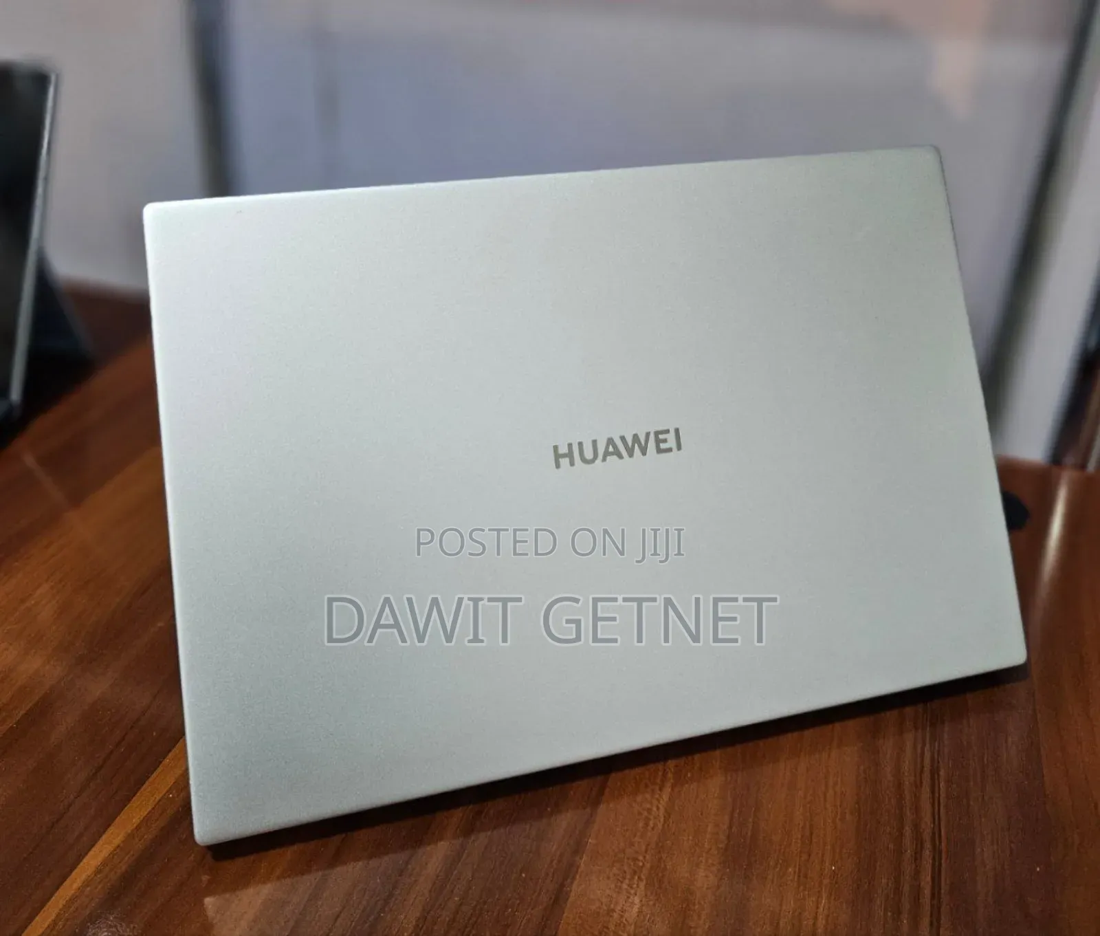 New Laptop Huawei MateBook 13 WRT-W19E 8GB Intel Core I5 SSD 512GB