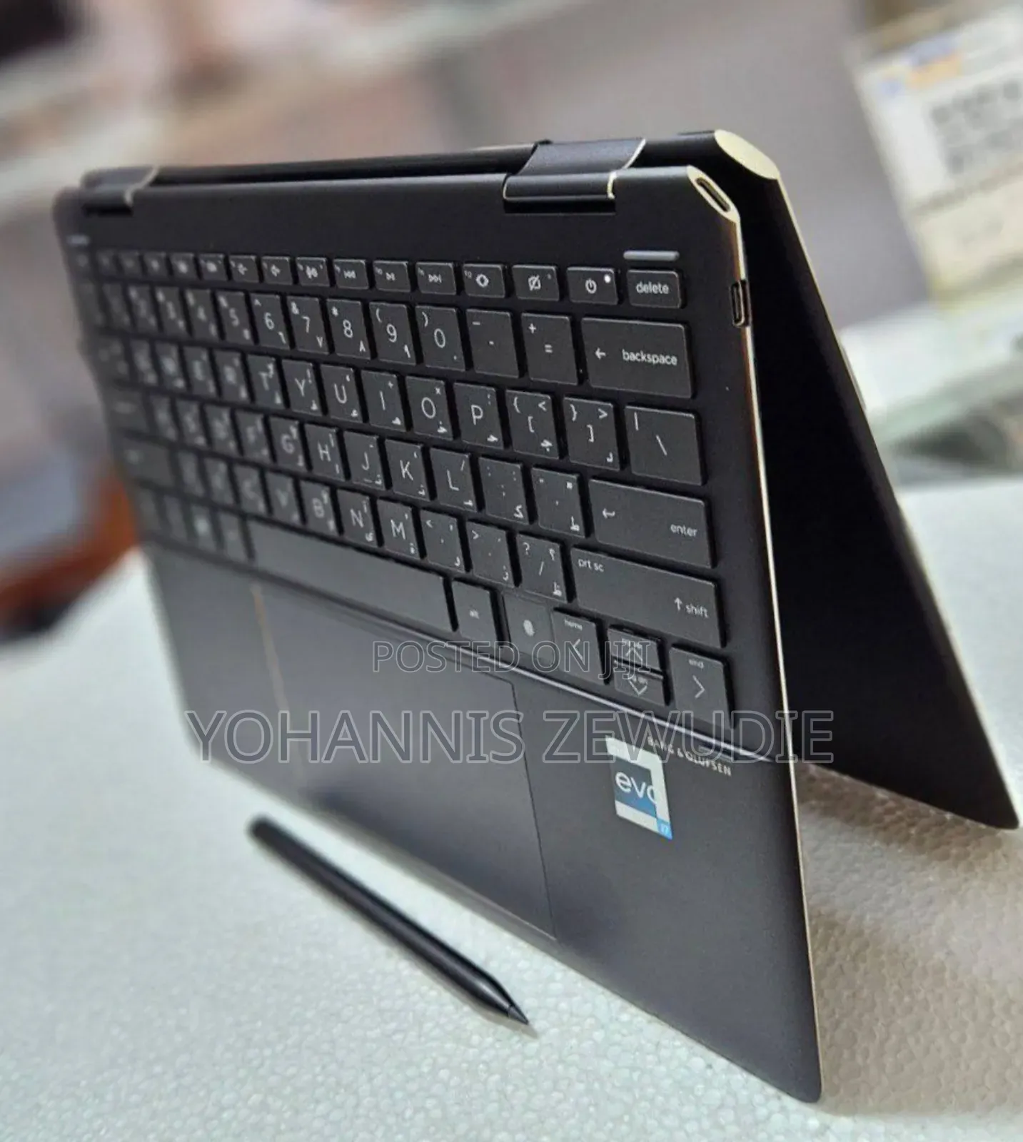 New Laptop HP Spectra 13 16GB Intel Core I7 SSD 1T