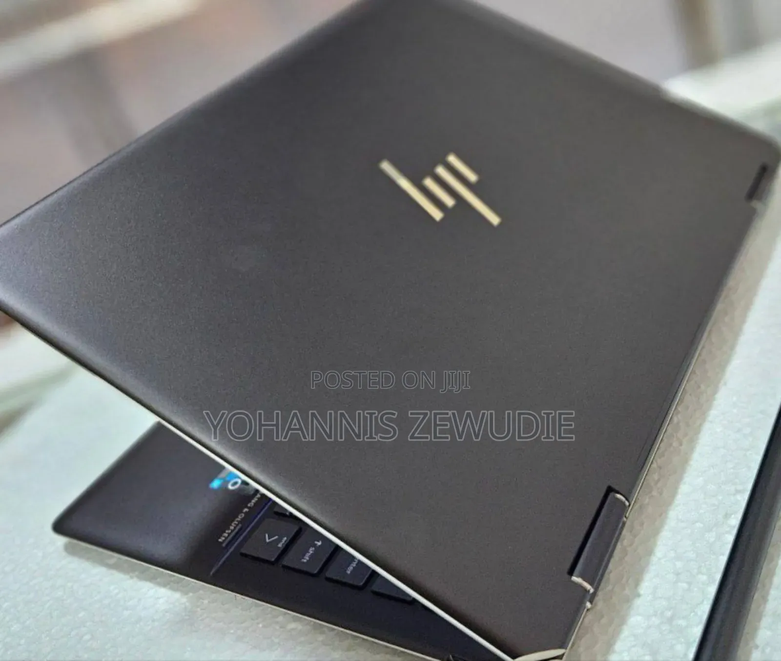 New Laptop HP Spectra 13 16GB Intel Core I7 SSD 1T