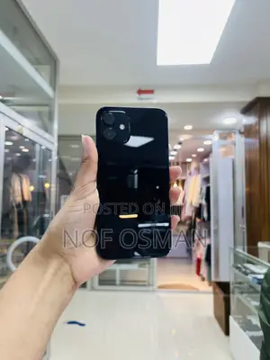 Photo - Apple iPhone 12 128 GB Black