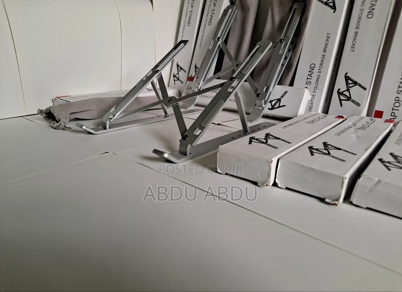 Laptop Stand (የአሉሙንየም ላፕቶፕ ማስቀመጫ)
