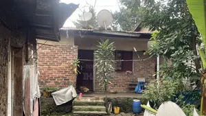 3bdrm Villa in Zenbwerk 72, Nifas Silk-Lafto for sale