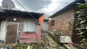 3bdrm Villa in Zenbwerk 72, Nifas Silk-Lafto for sale