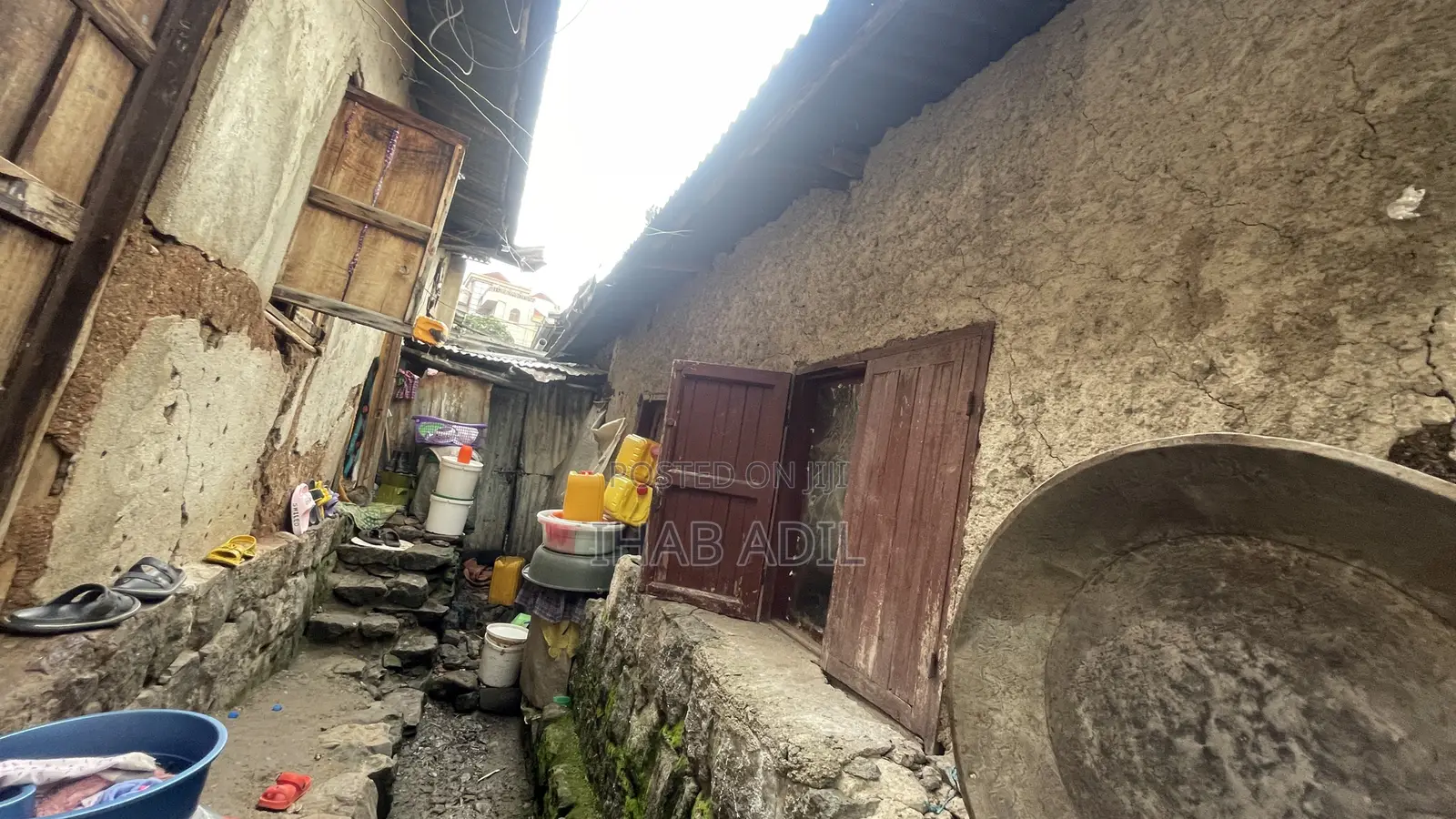 3bdrm Villa in Zenbwerk 72, Nifas Silk-Lafto for sale