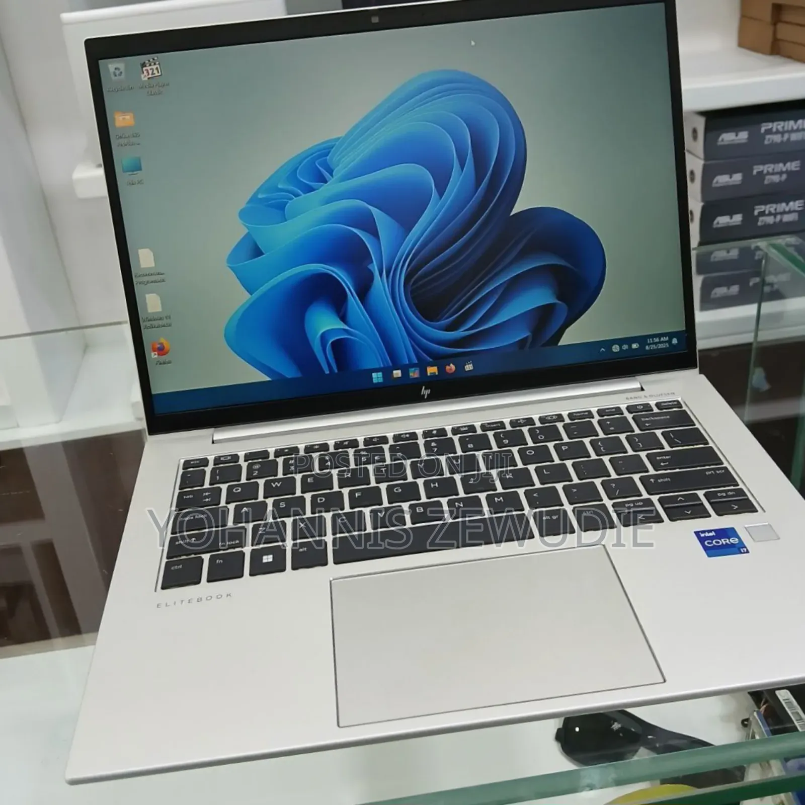 New Laptop HP EliteBook 830 G8 16GB Intel Core I7 SSD 1T