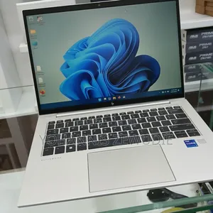 New Laptop HP EliteBook 830 G8 16GB Intel Core I7 SSD 1T