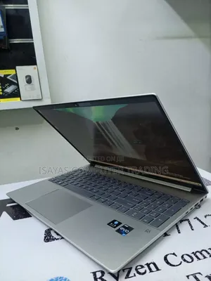 New Laptop HP Pavilion 14 16GB Intel Core I7 SSD 1T