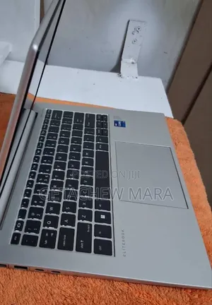Photo - New Laptop HP EliteBook 840 16GB Intel Core I7 SSD 1T