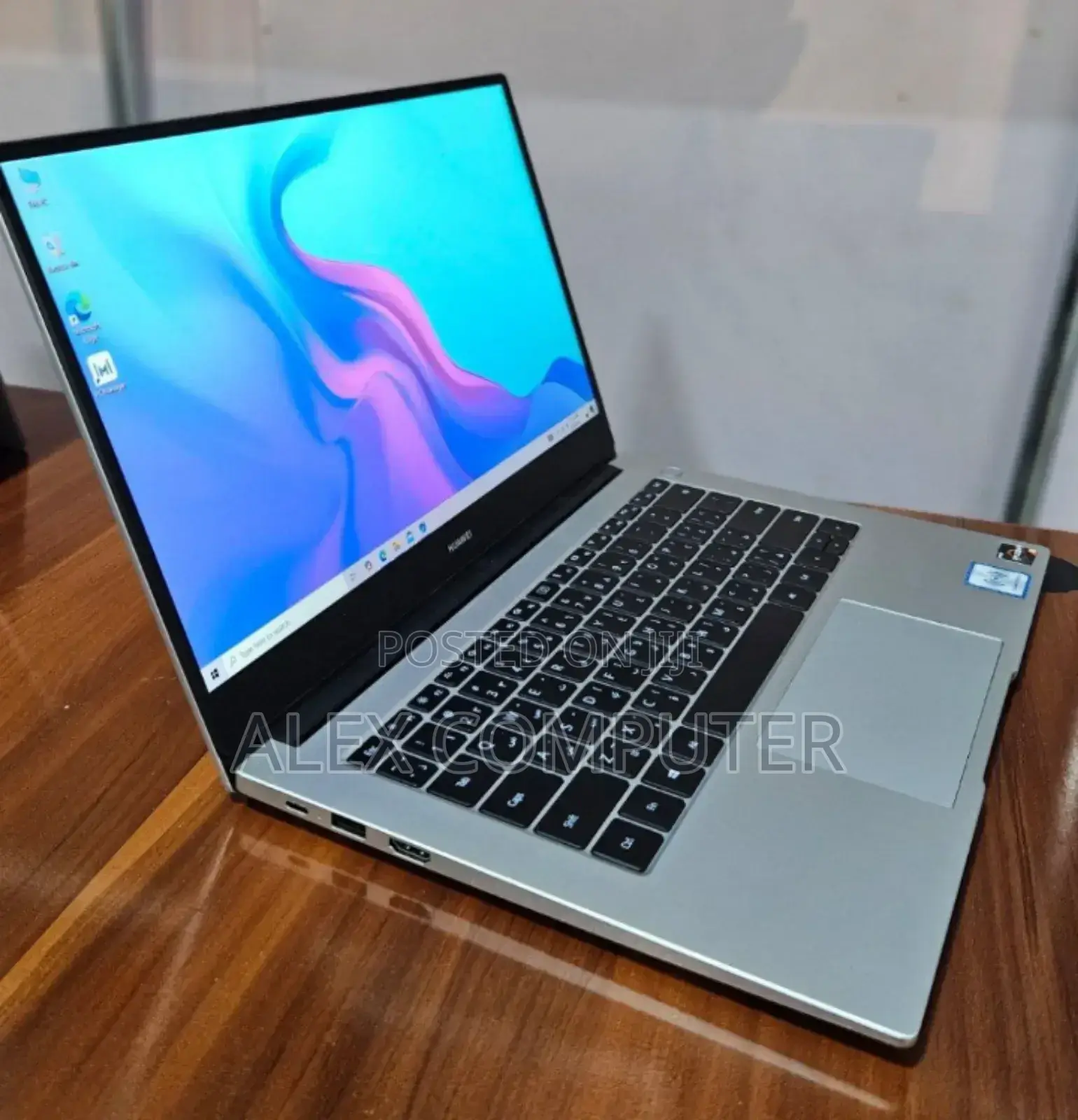 New Laptop Huawei MateBook 13 WRT-W19E 8GB AMD Ryzen 5 SSD 512GB