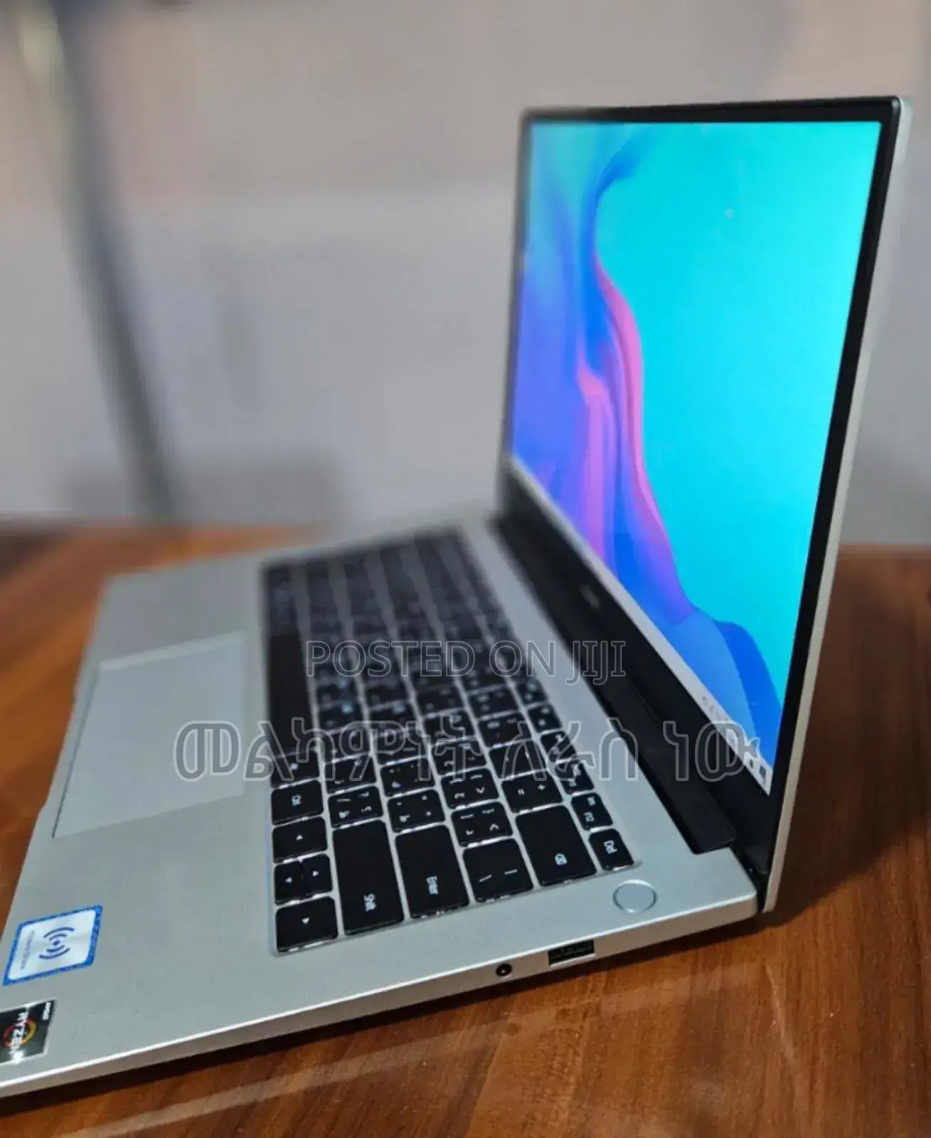 New Laptop Huawei MateBook 13 WRT-W19E 8GB AMD Ryzen 5 SSD 512GB