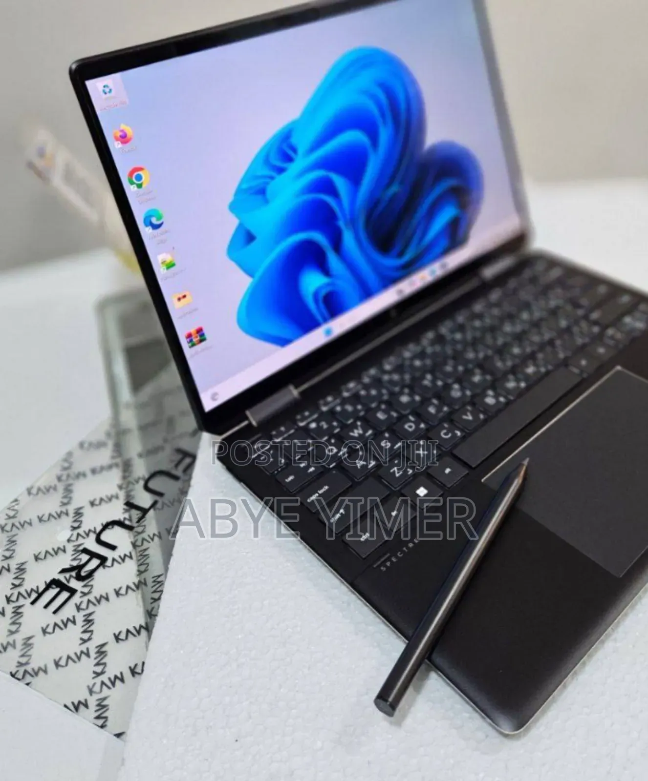 New Laptop HP Spectra 13 16GB Intel Core I7 SSD 1T