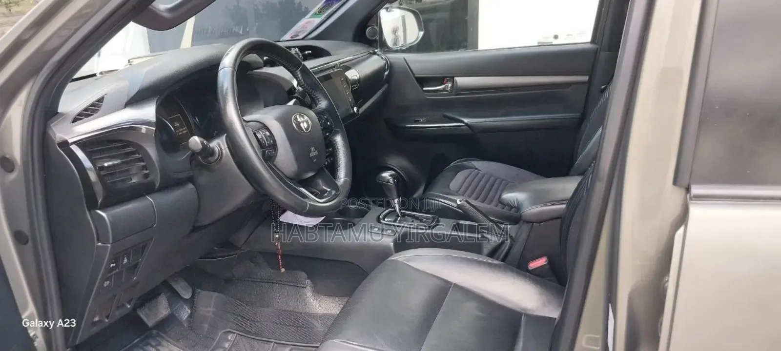 Toyota Hilux 2021 Brown