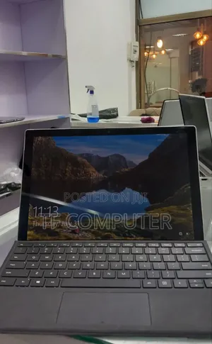 New Laptop Microsoft Surface Pro 7 16GB Intel Core i7 SSD 256GB