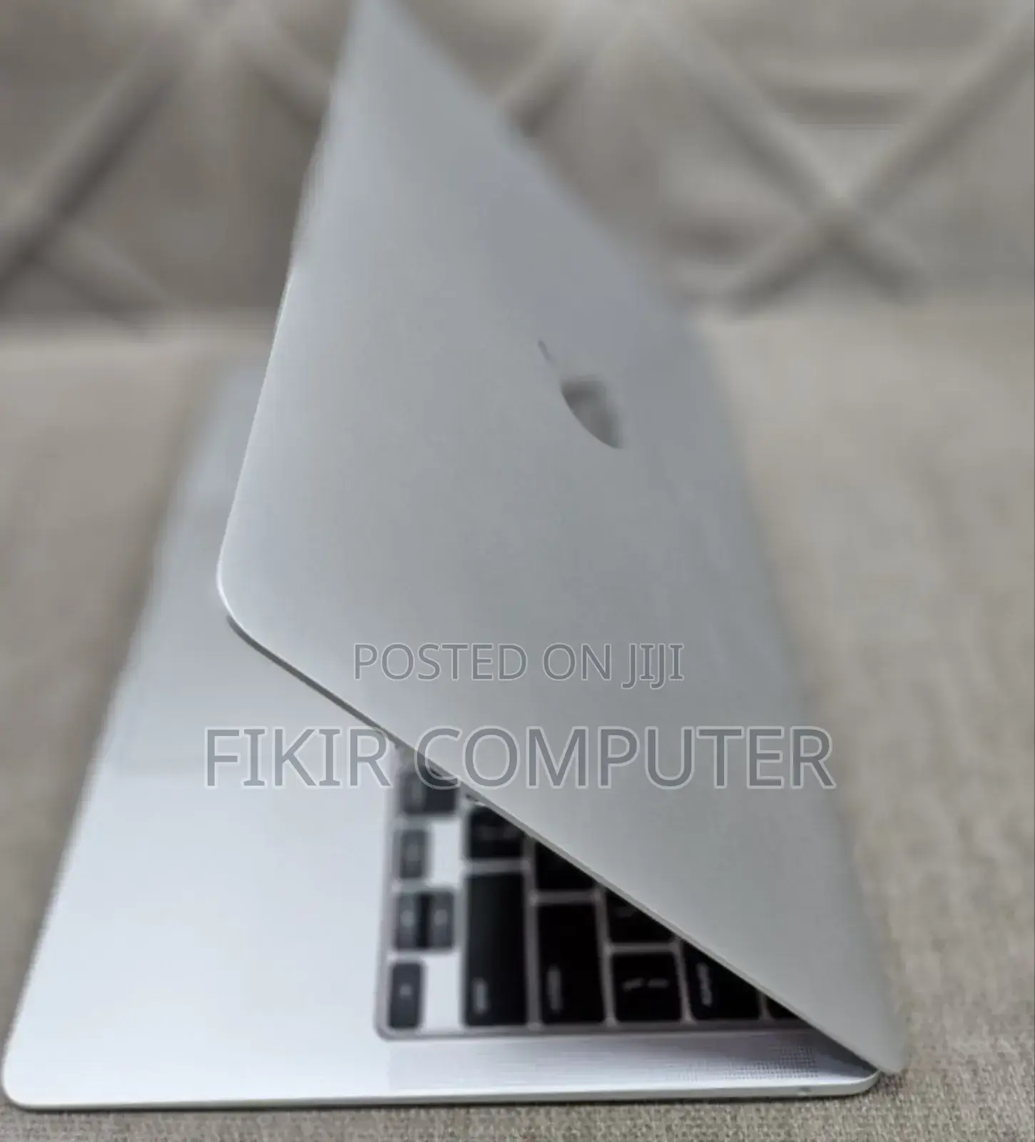 New Laptop Apple MacBook Air 2020 8GB Intel Core I5 SSD 512GB