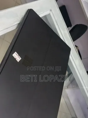 New Laptop Microsoft Surface Pro 6 8GB Intel Core I7 SSD 256GB