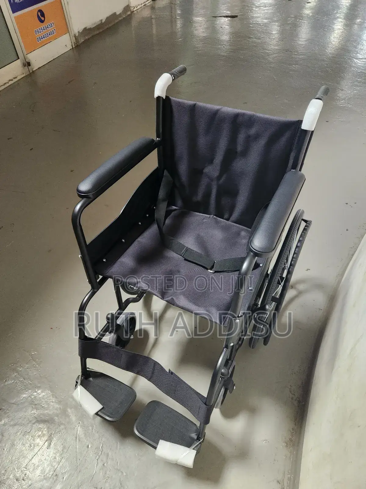 Almunium Belted Wheelchair段的wheelchair鳵了wheelchair管轄wheelchair New
