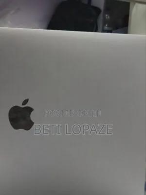 New Laptop Apple MacBook Air 2020 8GB Intel Core I7 SSD 512GB