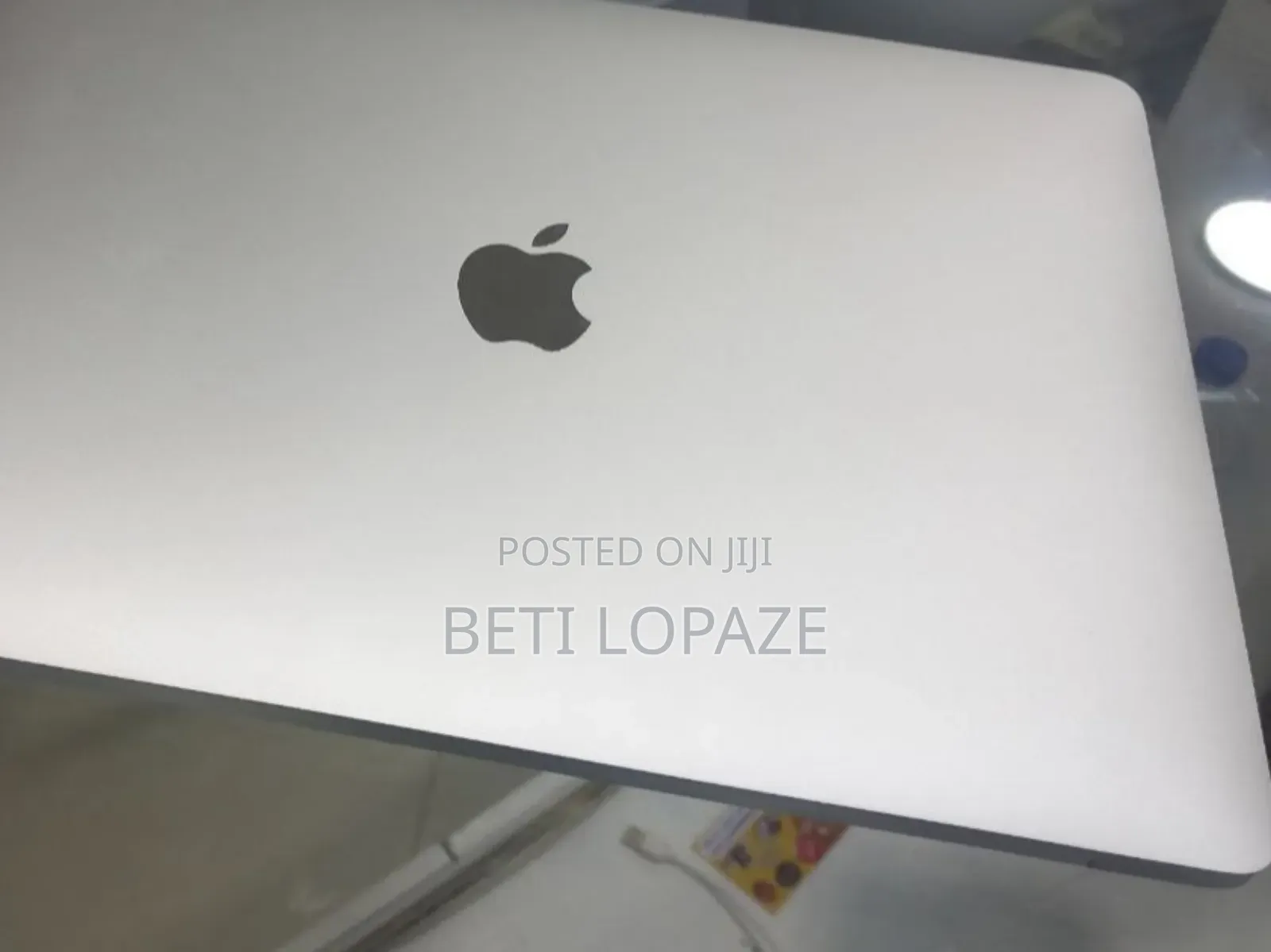 New Laptop Apple MacBook Air 2020 8GB Intel Core I7 SSD 512GB