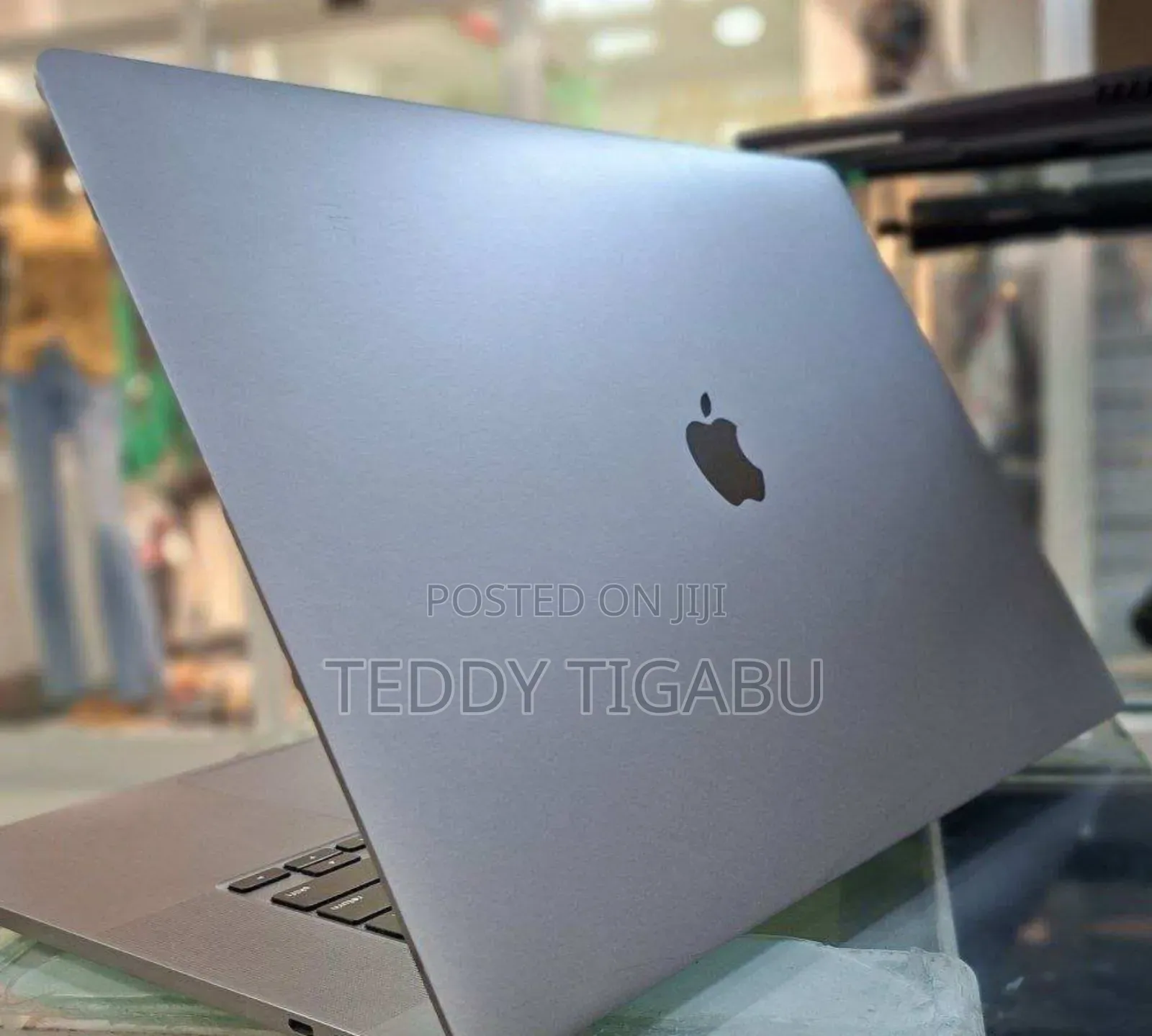 New Laptop Apple MacBook Pro 2019 32GB Intel Core I9 SSD 1T