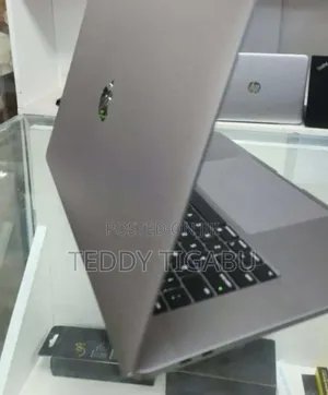 New Laptop Apple MacBook Pro 2019 32GB Intel Core I9 SSD 1T