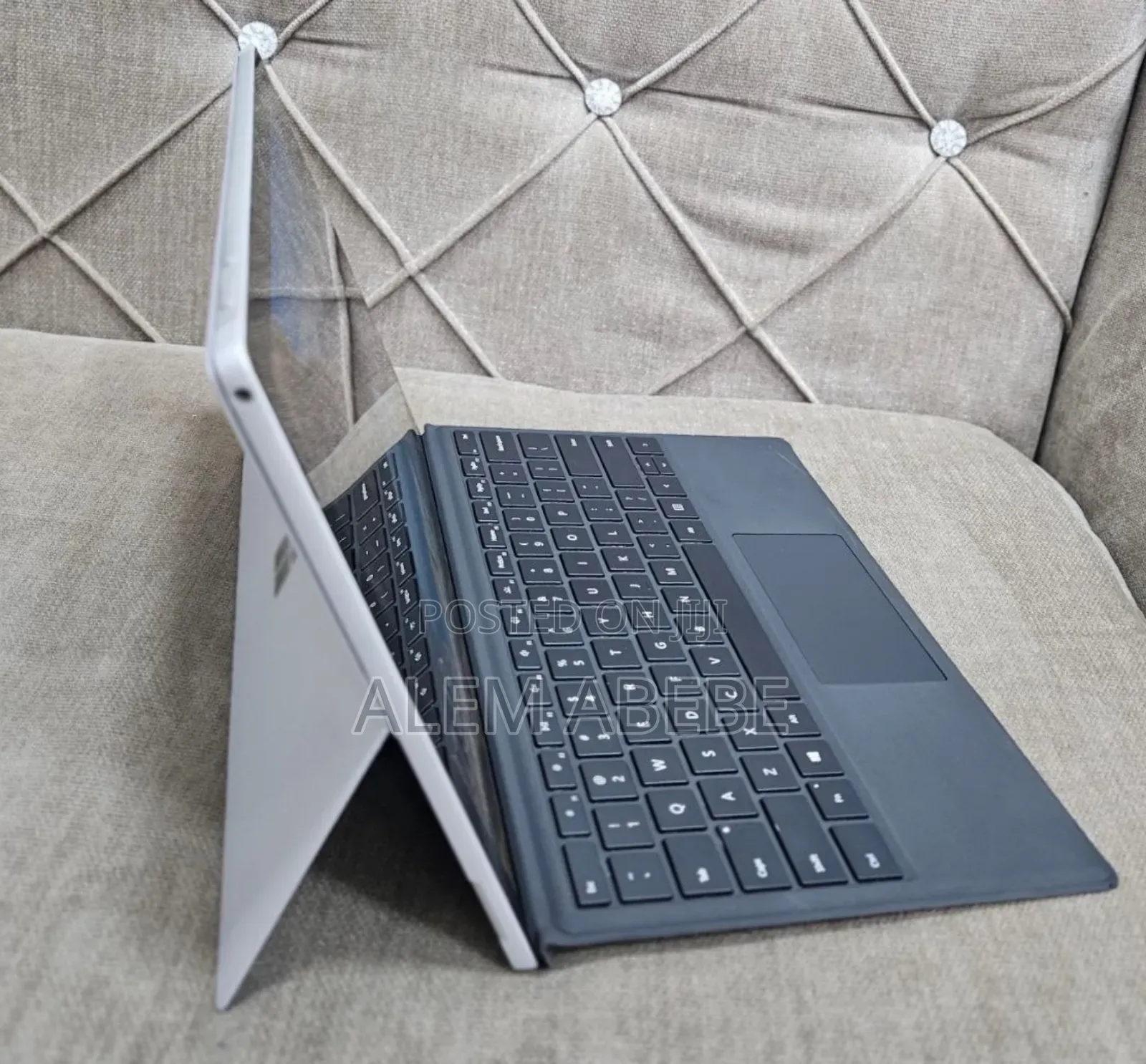 New Laptop Microsoft Surface Pro 7 16GB Intel Core I7 SSD 256GB