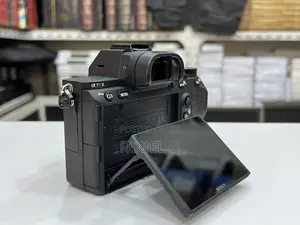 Sony Alpha 7 R 3 Full Frame Mirrorless Cvy